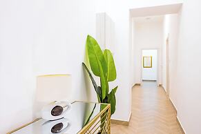 Essentia Home