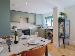 1 Mill Green Court
