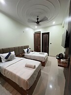 Radiant Blu Hotels Sector 70