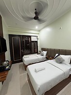 Radiant Blu Hotels Sector 70