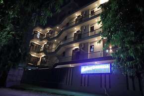 Radiant Blu Hotels Sector 70
