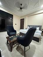 Radiant Blu Hotels Sector 70