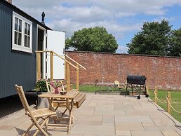 The Garden Hut