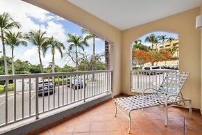 Golf Course Access Balcony Infinity Pool
