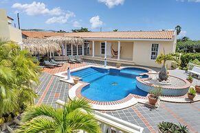 La Pura Vista Resort