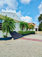 La Pura Vista Resort
