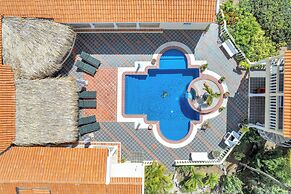 La Pura Vista Resort