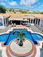 La Pura Vista Resort
