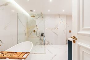 New Fairmont Residences by Propigo