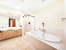 New Fairmont Residences by Propigo