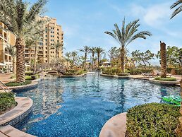 New Fairmont Residences by Propigo