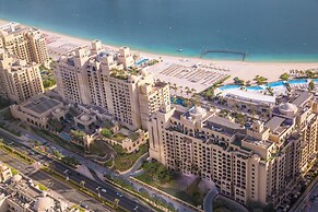 New Fairmont Residences by Propigo
