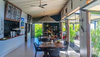 Aroha Taveuni Beachfront Bures