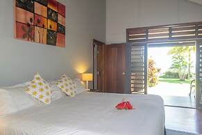 Aroha Taveuni Beachfront Bures