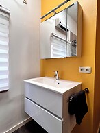 Beachfront & Sea View Sleeps 6