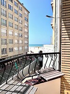 Beachfront & Sea View Sleeps 6