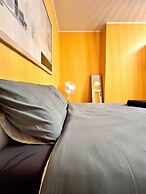 Beachfront & Sea View Sleeps 6