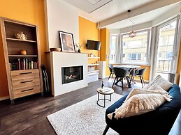 Beachfront & Sea View Sleeps 6