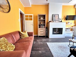 Beachfront & Sea View Sleeps 6