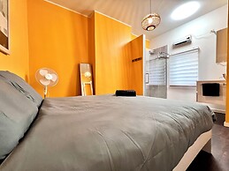 Beachfront & Sea View Sleeps 6