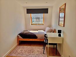 Cambridge Centre - Apartment - Sleeps 4 - Parking