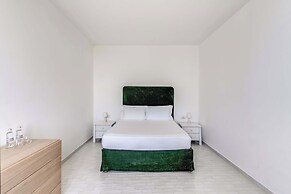 Giulia 2 Villa Apartment Shared Pool Sea Views
