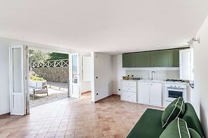 Giulia 1 Villa Apartment Shared Pool Sea Views