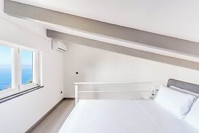 Giulia 1 Villa Apartment Shared Pool Sea Views