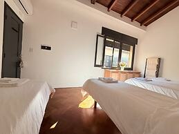 Clivias Hostel