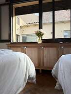 Clivias Hostel