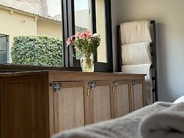 Clivias Hostel