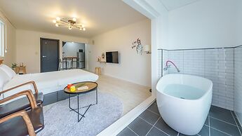 Samcheok Kong & Bee Ocean View Spa Pensi