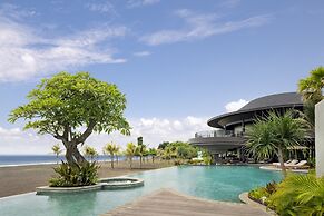 Quenzo Beach Resort