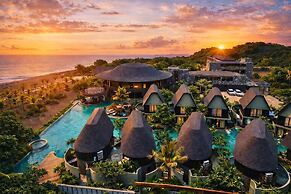 Quenzo Beach Resort