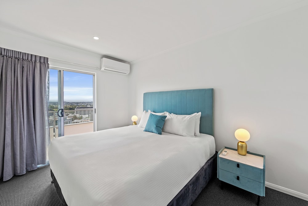 CLLIX Brisbane Central Apartments