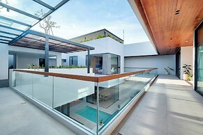 Villa Brandon by Nakula
