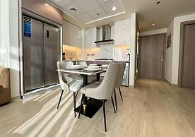 Spacious 3BR in Azizi Riviera by Bespoke