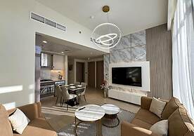 Spacious 3BR in Azizi Riviera by Bespoke