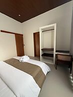 Malasama suites hotel