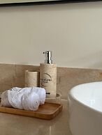 Malasama suites hotel
