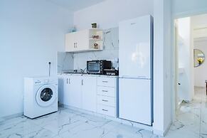 Cosy & Central Larnaca Suite