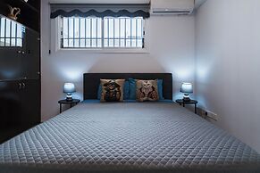Cosy & Central Larnaca Suite