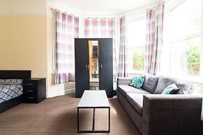 Thornbury Guest House Room 1