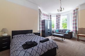 Thornbury Guest House Room 1