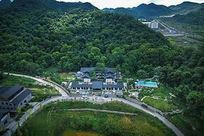 Xunmiri Qinin Villa