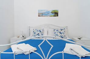 La Perla Blu - De Vivo Realty