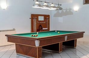 La Perla Blu - De Vivo Realty