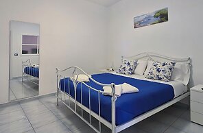 La Perla Blu - De Vivo Realty