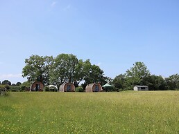 Honeypot Hideaways - Clover
