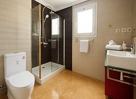 Spacieux Appartement à Hydra